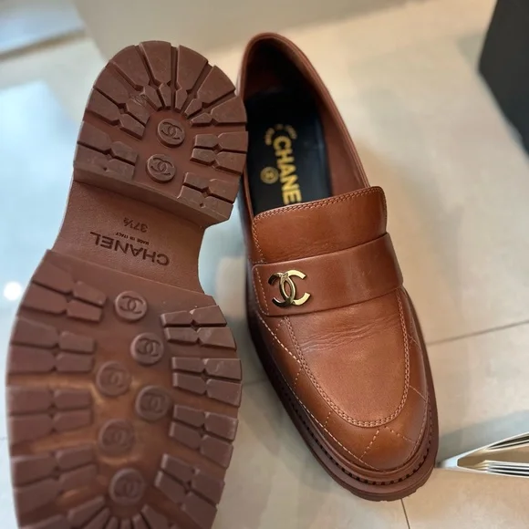 CHANEL Brown Quilted Leather Platform Loafers with Gold CC - Picture 6 of 7